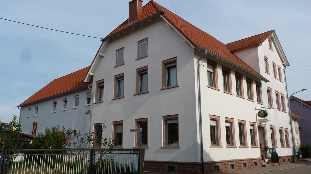 Landgasthof Zur Sonne I Hotel & Restaurant Neuburg am Rhein Zewnętrze zdjęcie